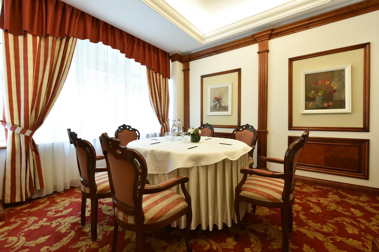 Hotel Belvedere Braila Ngoại thất bức ảnh